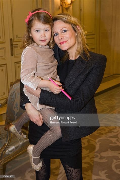 Julie de Noailles and her daughter Anna.